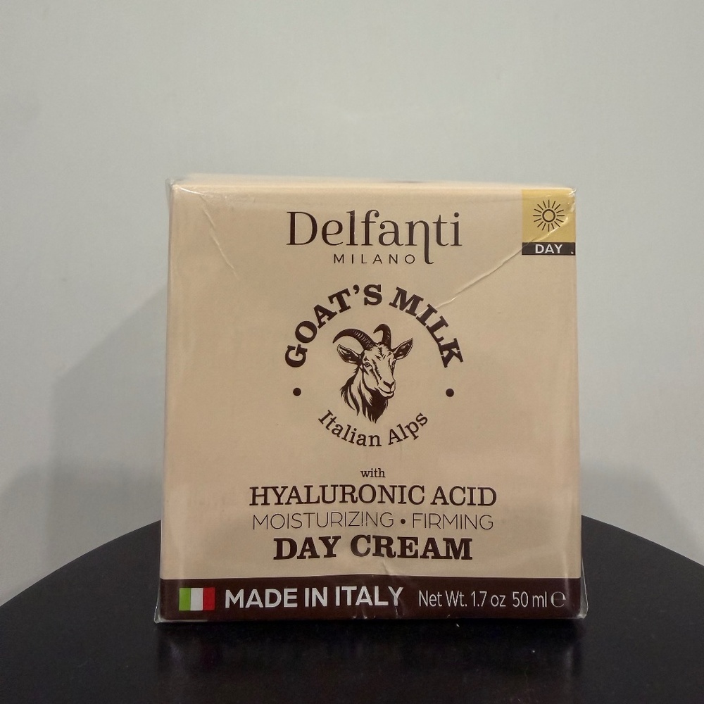 Delfanti Milano Goat Milk DAY CREAM - Hyaluronic Acid, Moisturizing Firming 50ml